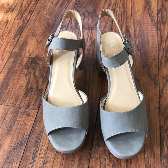 NEVER WORN CL By Laundry - Picture 2 of 7